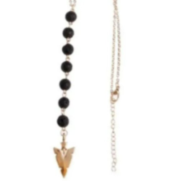 Jewelry - Lava Bead and Arrowhead Diffuser Necklace Gold NWOT